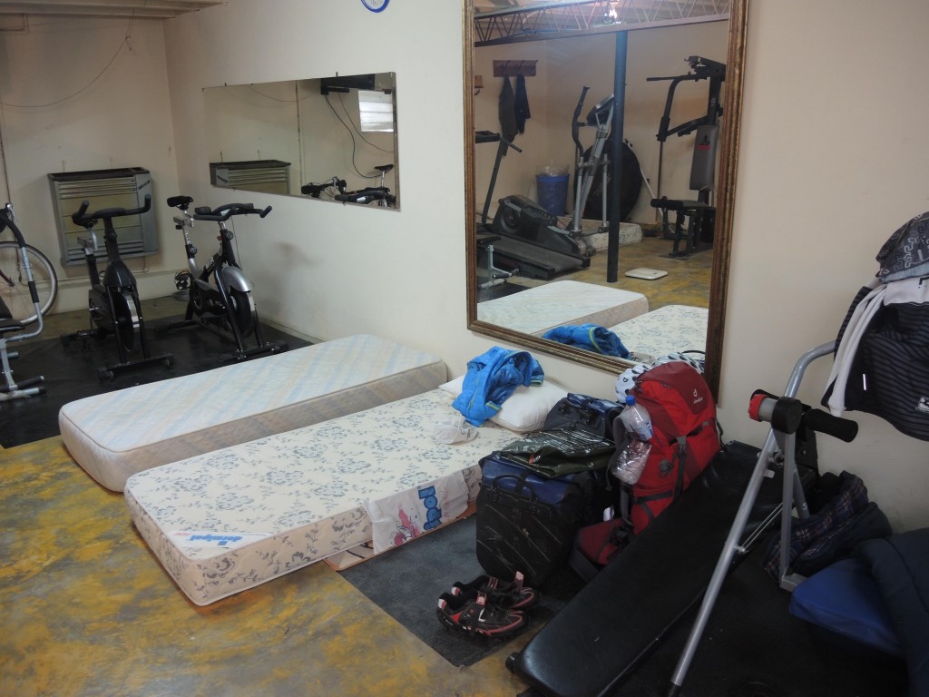 Free lodging in the fitness room of the bakery owner