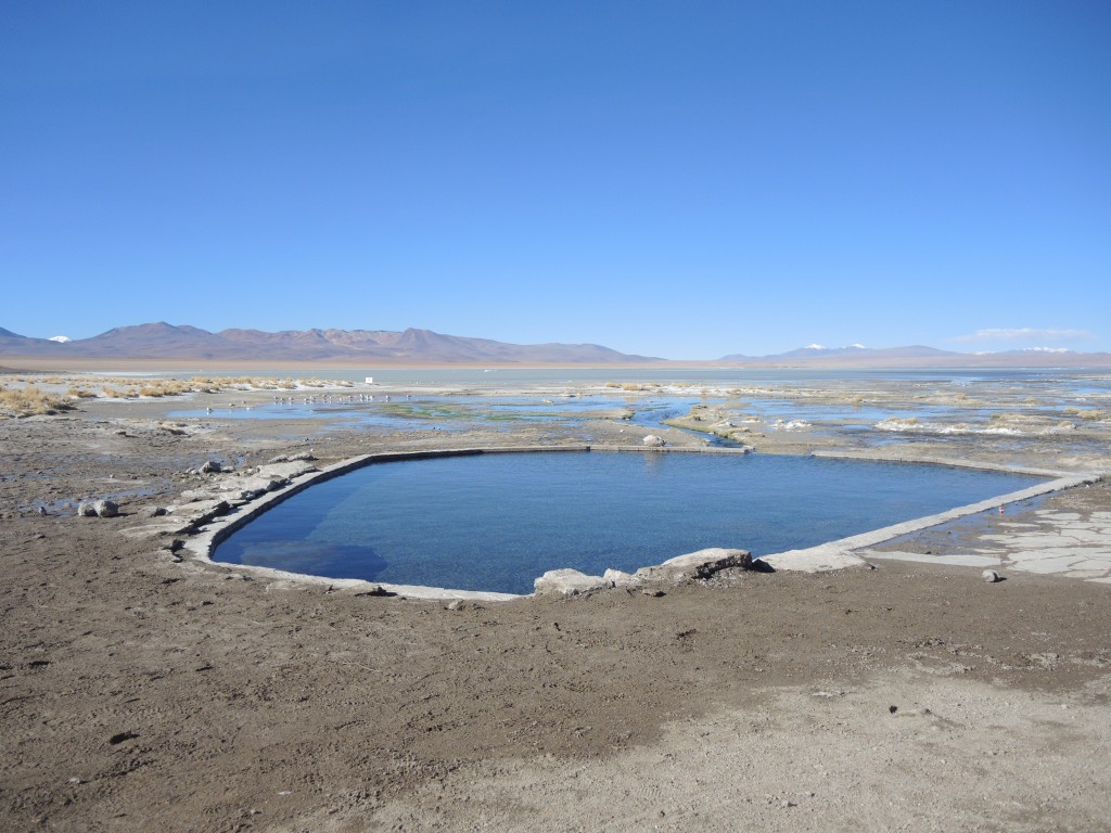 Thermal spring right beside my campspot the second day.