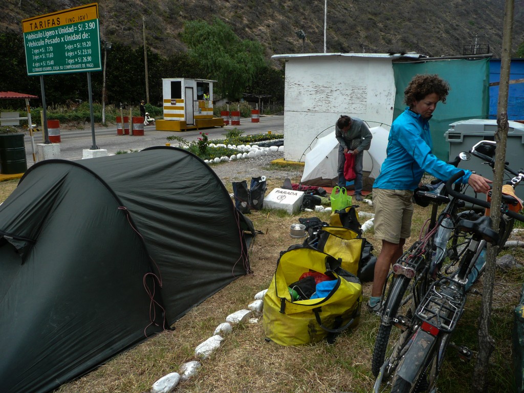 Roadcamp after Abancay.